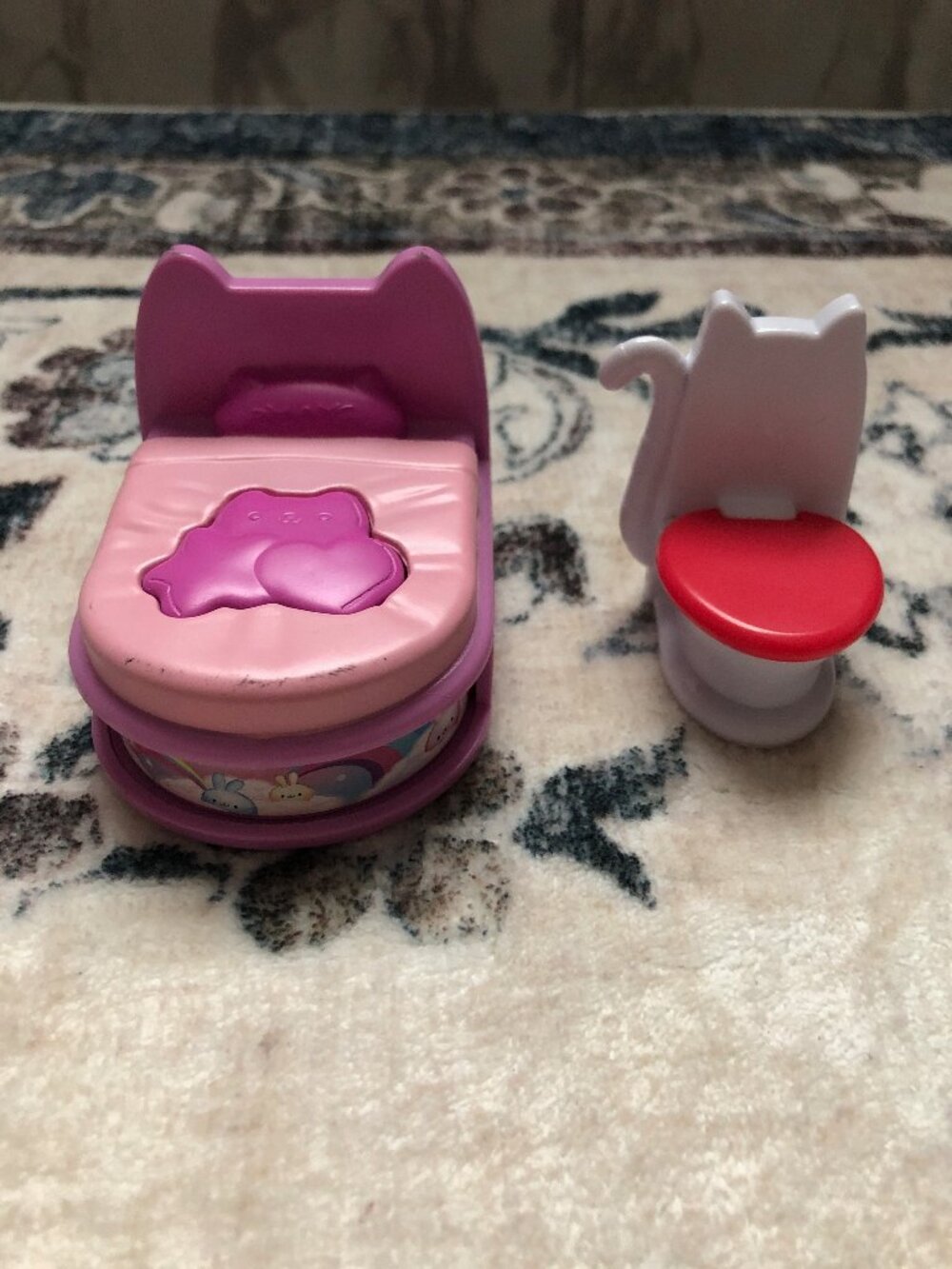 Gabby's Purrfect Dollhouse Playset Bed & Toilet Replacement Part Lot